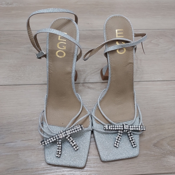 EGO Shoes - Ego, size 8, silver glitter heels with bow